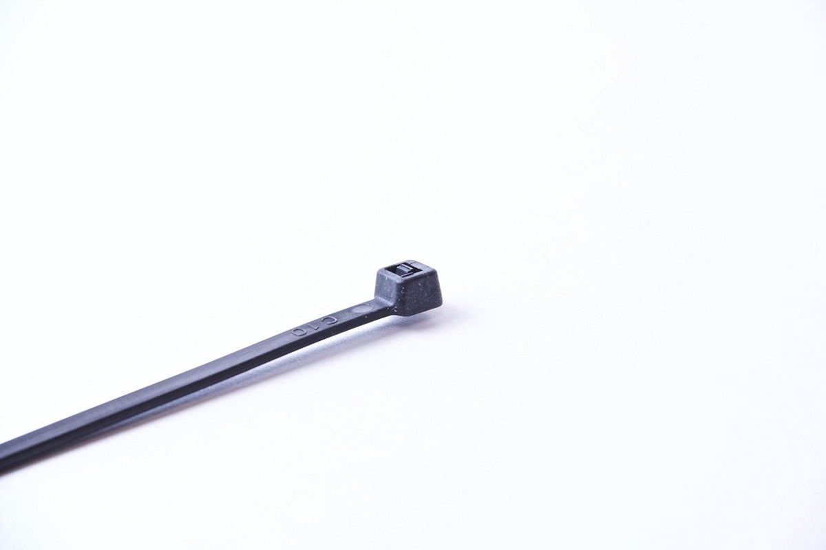 QualGear 8 in self-locking cable ties black 100 pack, side view.