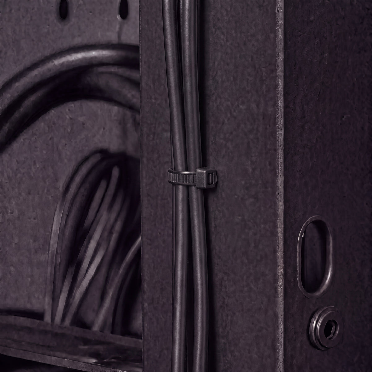 QualGear 4 in Self-Locking Cable Ties, product view.