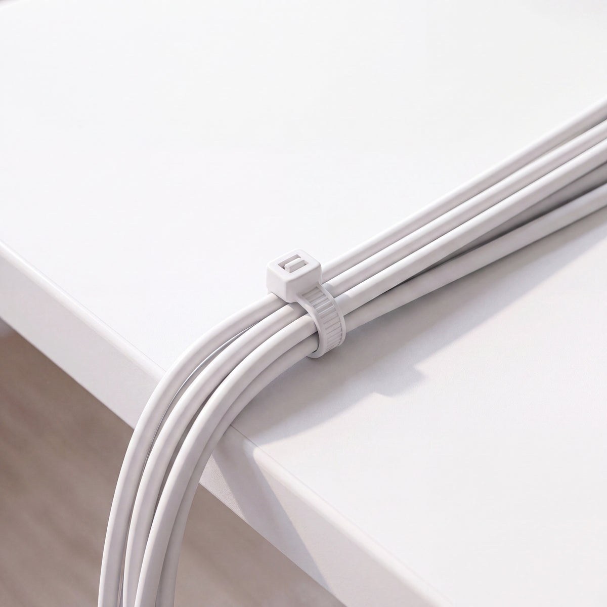QualGear 4 in Self-Locking Cable Ties, product view.