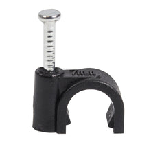 QualGear 7 mm nail-in cable clip in black with 7mm marking and steel nail, from the 100-pack
